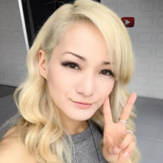 Reina Scully